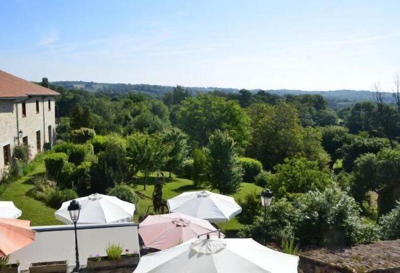 בית מלון כפרי Auberge La Source   Logis Hôtels