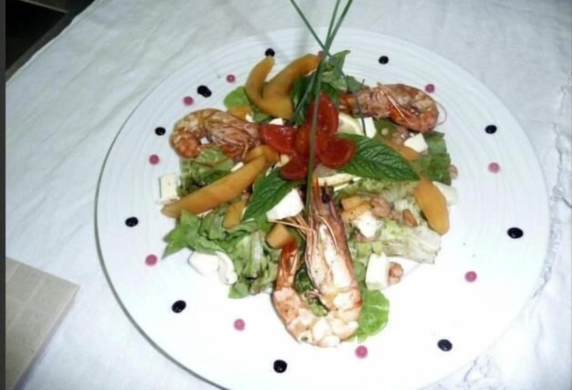 בית מלון כפרי Auberge La Source   Logis Hôtels