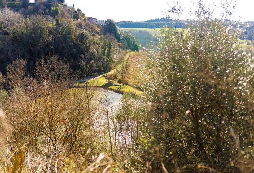 هتل Borgo Il Poggio Agritourismo