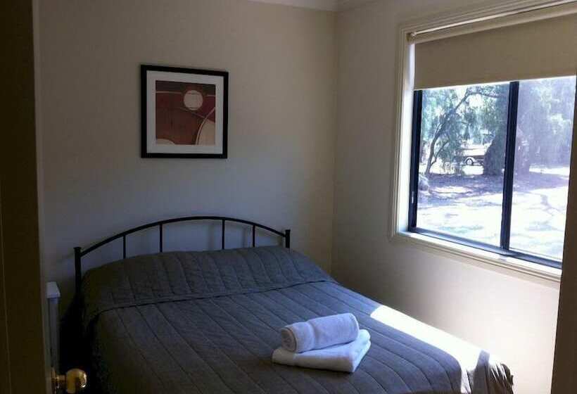 فندق Bundalong Holiday Resort