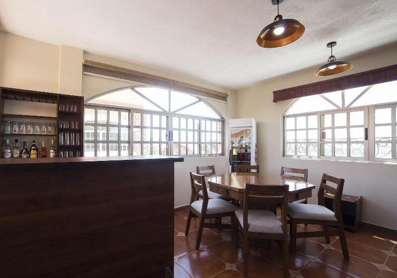 ホテル Colonial Acopinalco Inn