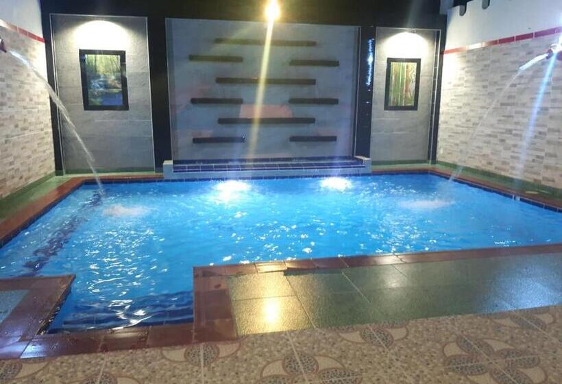 هتل Colonial Villavieja