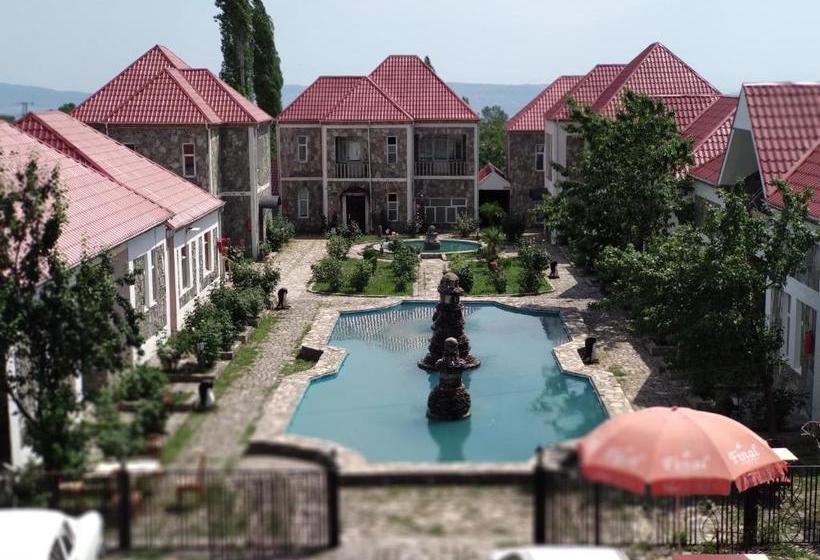 هتل F Garden  Sheki