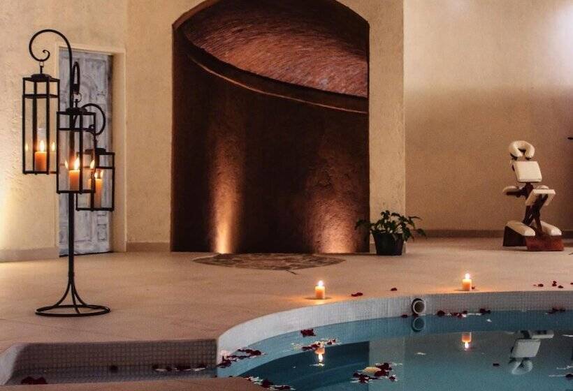 فندق Lila