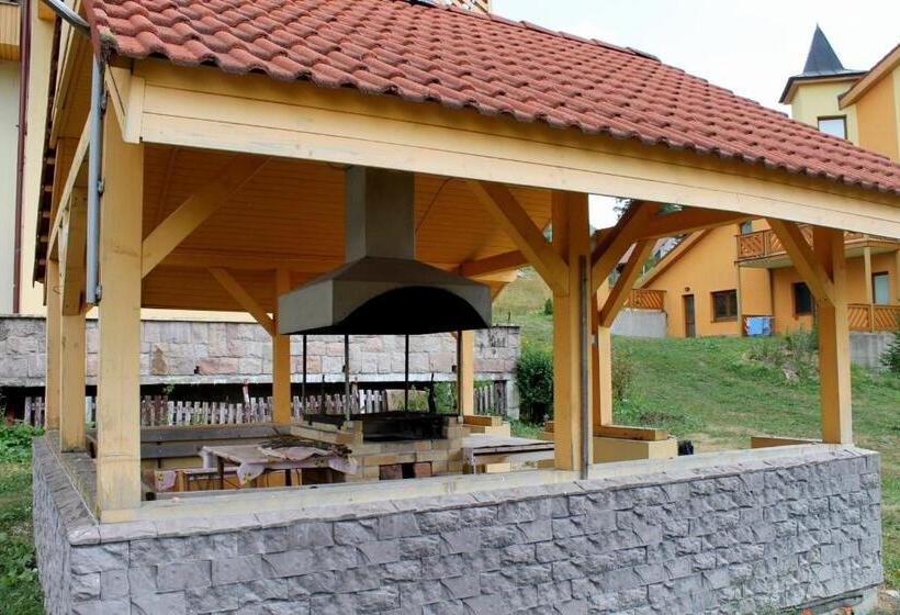 Отель Penzion Zornicka