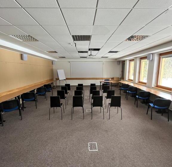 Отель Penzion Zornicka