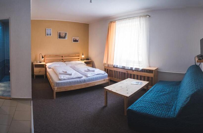 酒店 Penzion Zornicka