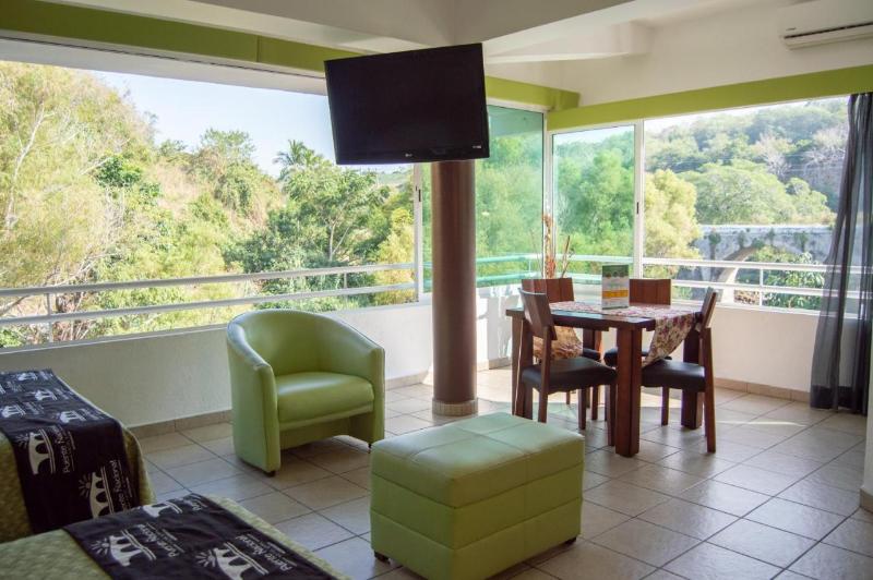 בית מלון כפרי Puente Nacional  & Spa