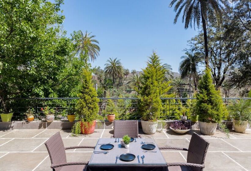 فندق Rock Regency Mount Abu  A Boutique Rodetel