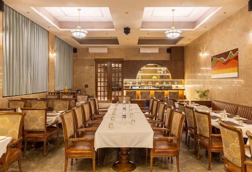 فندق Rock Regency Mount Abu  A Boutique Rodetel