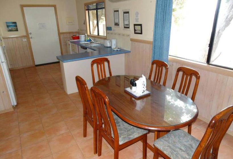 בית מלון כפרי Ripples N Tonic Farmstay