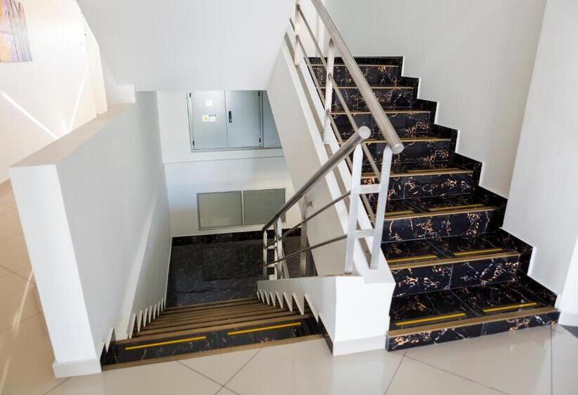 هتل Sabana Del Sinu By Geh Suites