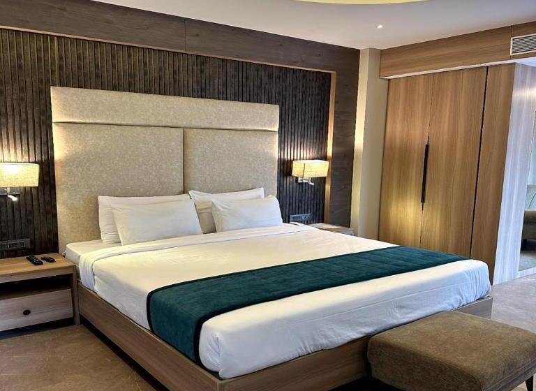 Отель Shivsagar Resort & Spa