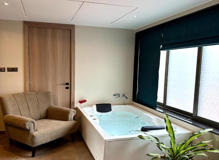 Отель Shivsagar Resort & Spa