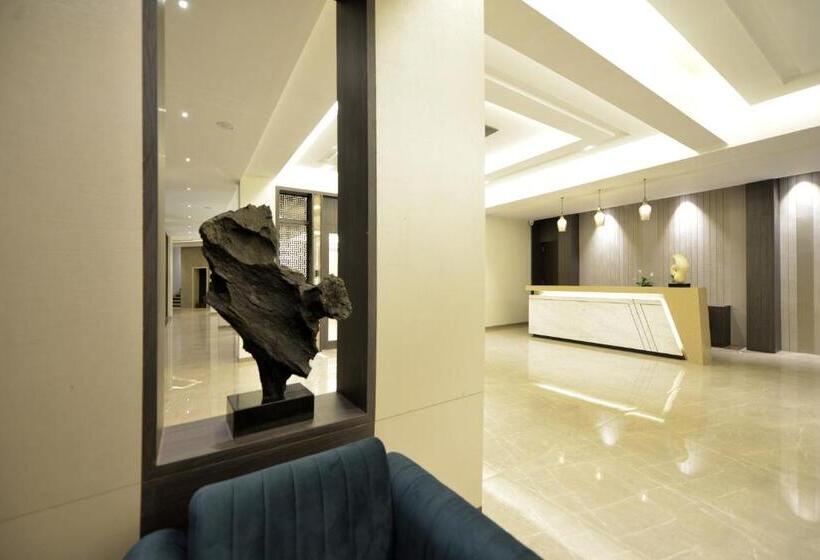 Отель Shivsagar Resort & Spa