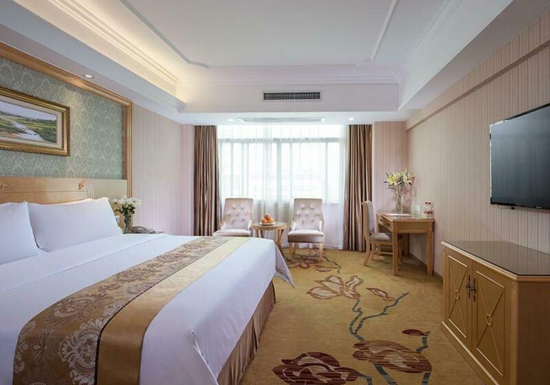 Vienna Hotel Nanning Qingxiu Mountain