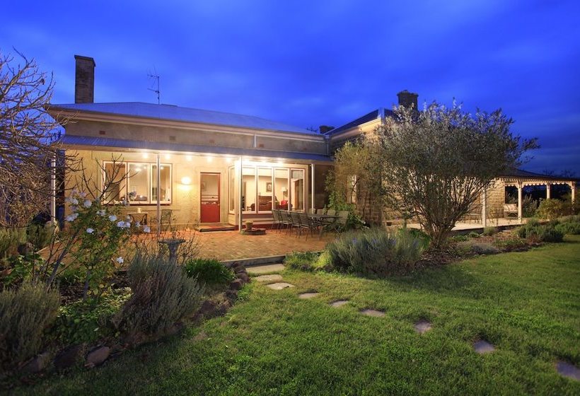 Lochinver Farm Homestead & Cottages