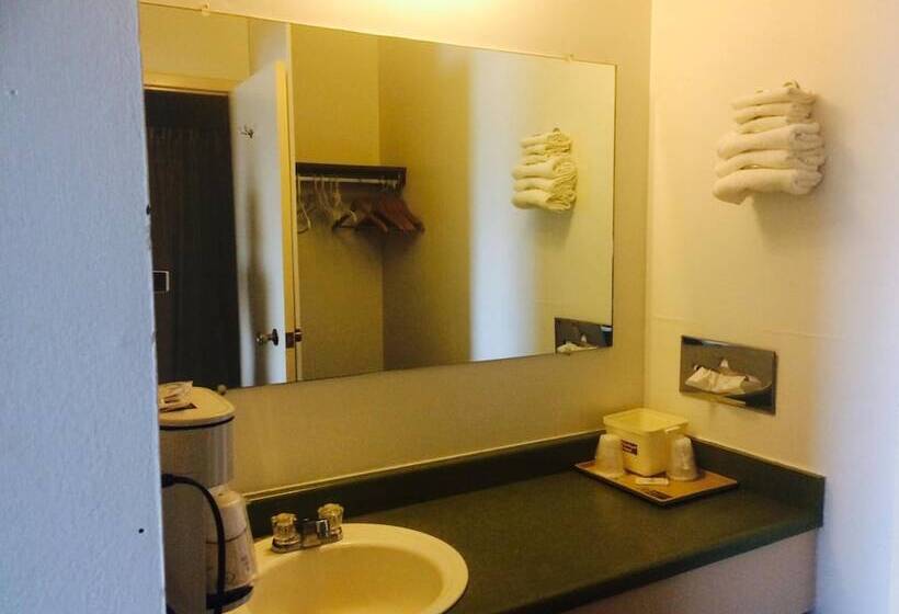 فندق على الطريق Budget Host Platte Valley Inn