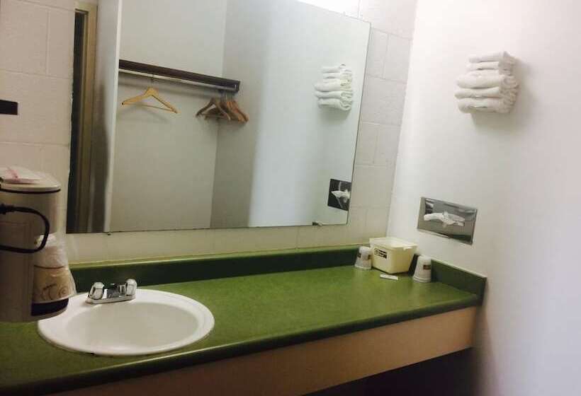 فندق على الطريق Budget Host Platte Valley Inn