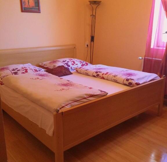 Op Art étterem és Panzió