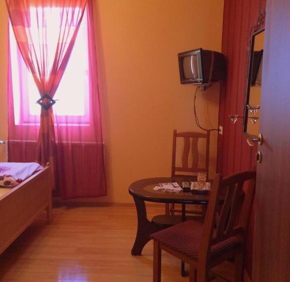 Op Art étterem és Panzió