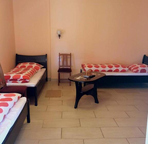 Op Art étterem és Panzió