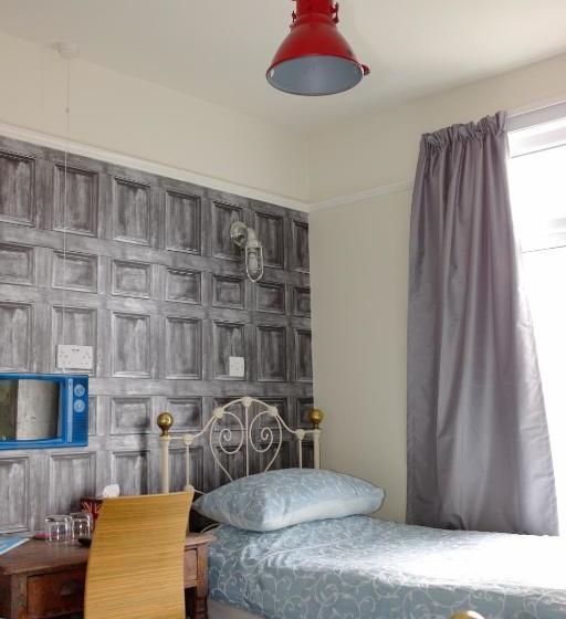 פנסיון Bedlam House