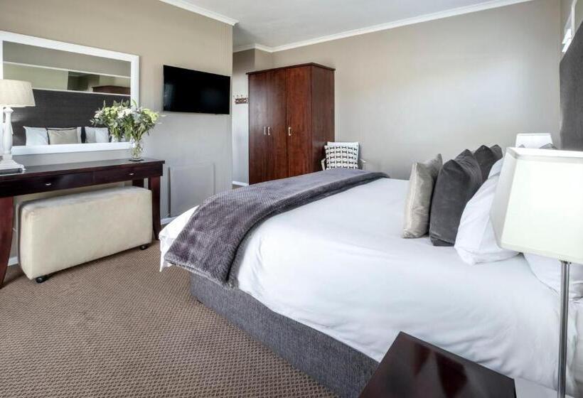 بنسيون Cliff Lodge