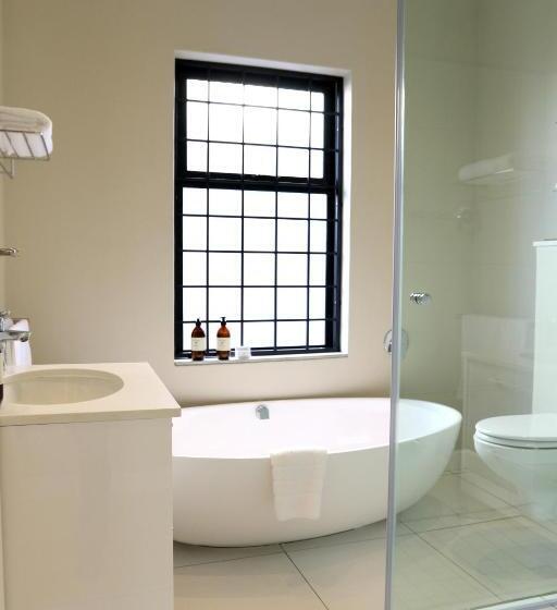 بنسيون Cliff Lodge