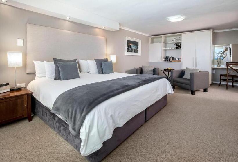 بنسيون Cliff Lodge