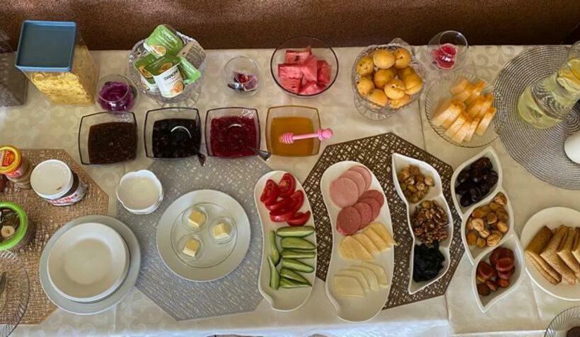 پانسیون Eco House