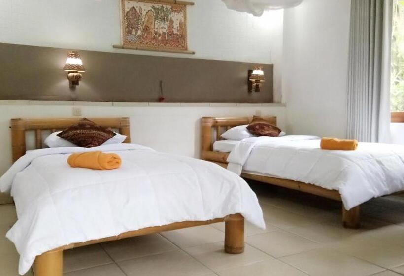 פנסיון Khrisna Hs And Cottages