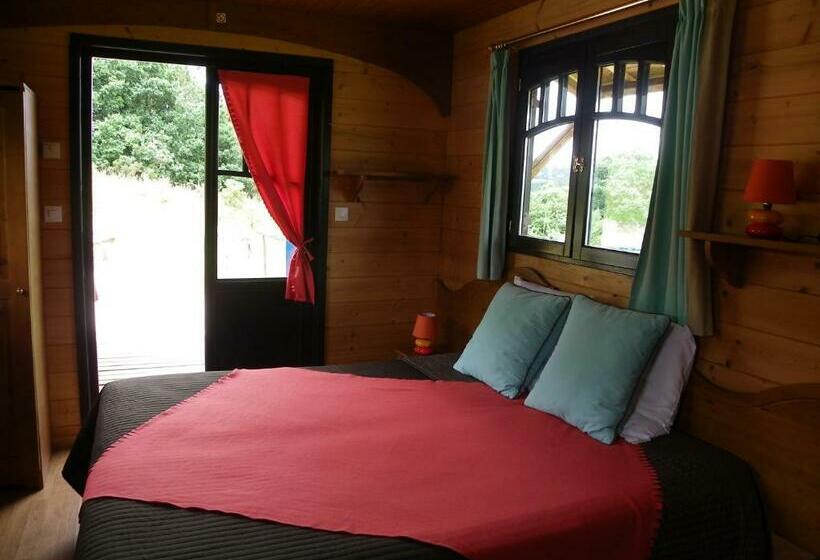 פנסיון Les Roulottes Des Korrigans