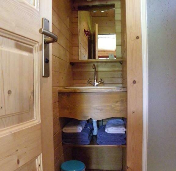 פנסיון Les Roulottes Des Korrigans