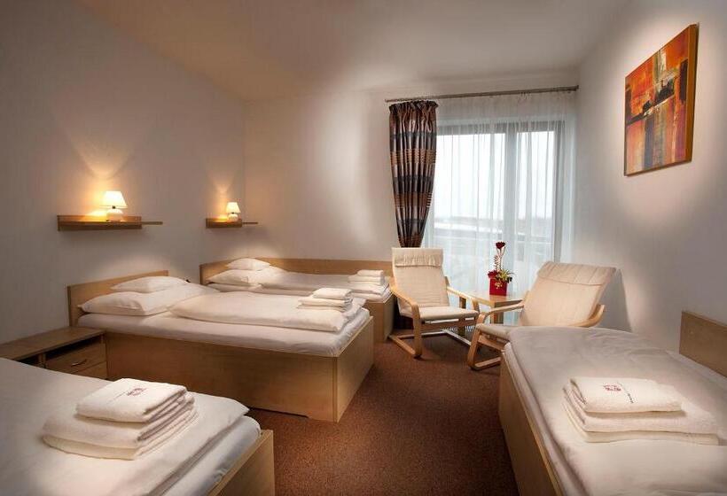 פנסיון Rodinné Vinařství Skoupil