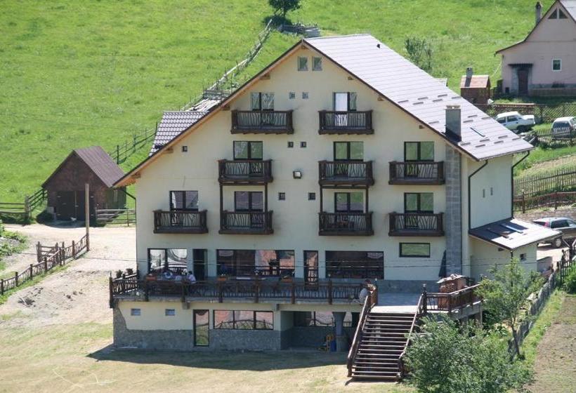 Pensiunea Ursul Carcotas