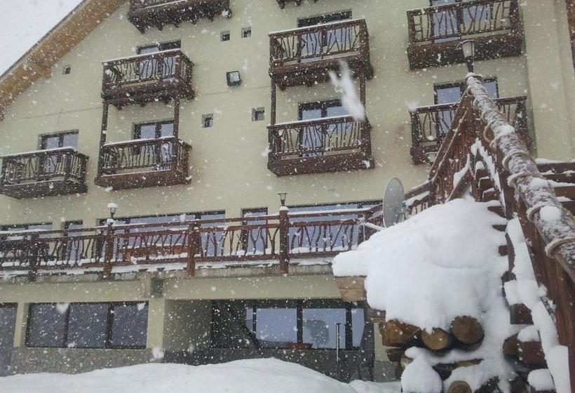 Pensiunea Ursul Carcotas