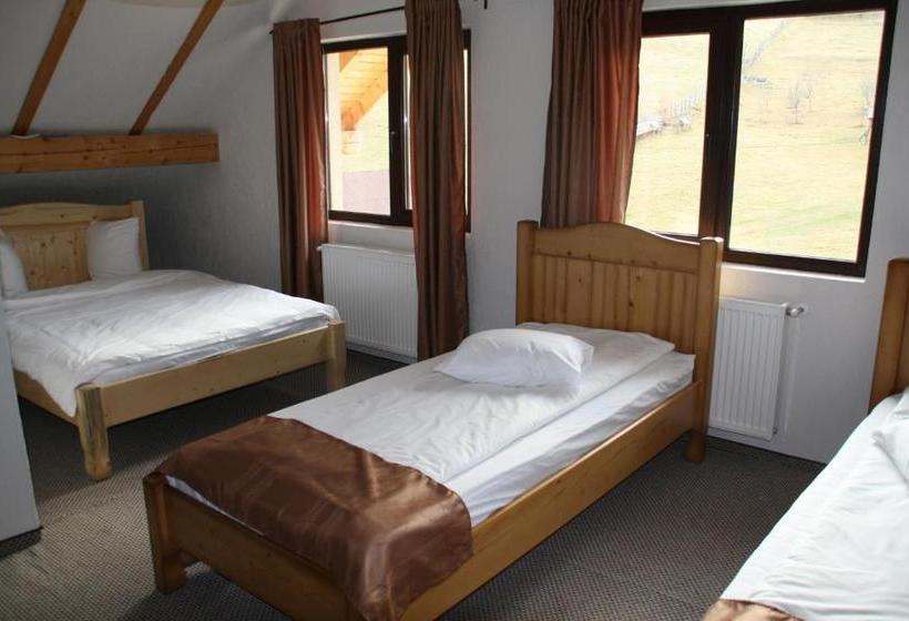 Pensiunea Ursul Carcotas