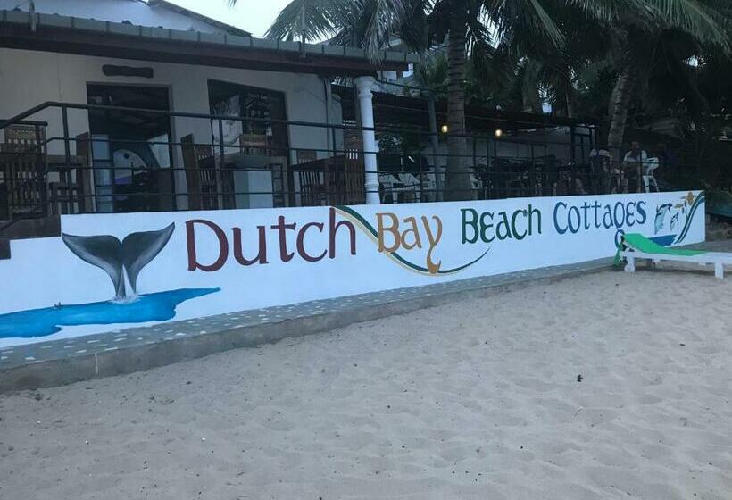 리조트 Dutch Bay Beach Cottages