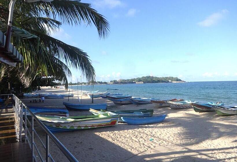 리조트 Dutch Bay Beach Cottages