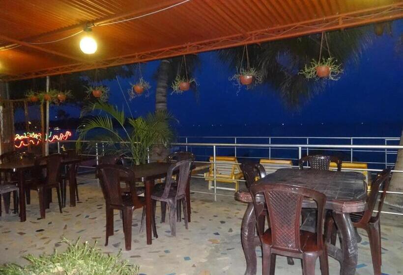 리조트 Dutch Bay Beach Cottages