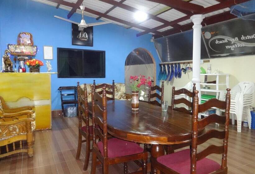 리조트 Dutch Bay Beach Cottages