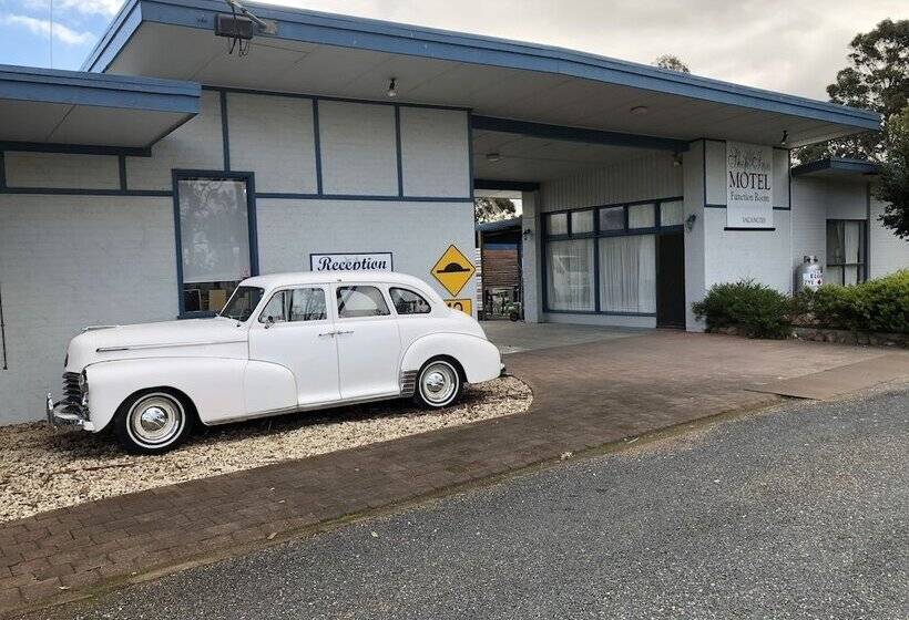 Ship Inn Motel
