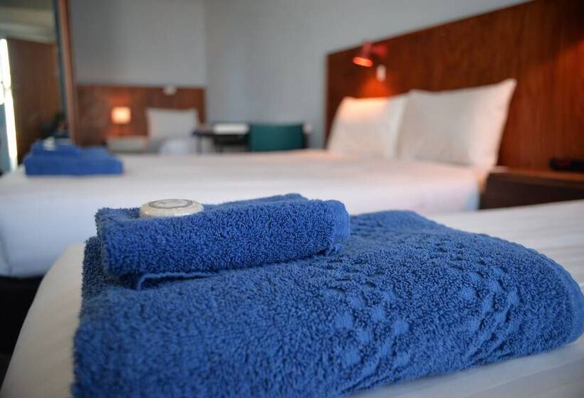 Ship Inn Motel