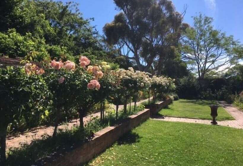 Taradale House Estate