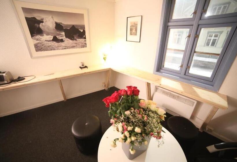 Tromso Activities Hostel