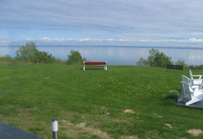 Bed and Breakfast Gite La Maison Rochefort