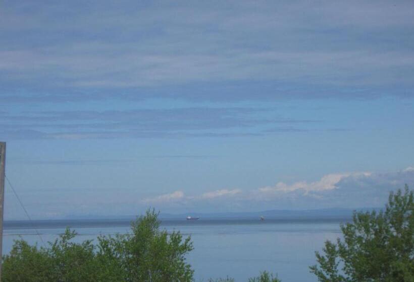 Bed and Breakfast Gite La Maison Rochefort