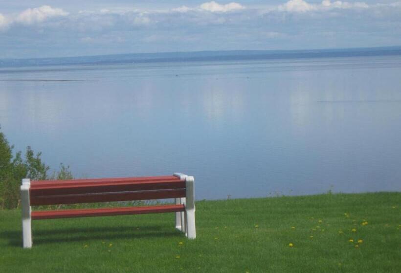 Bed and Breakfast Gite La Maison Rochefort