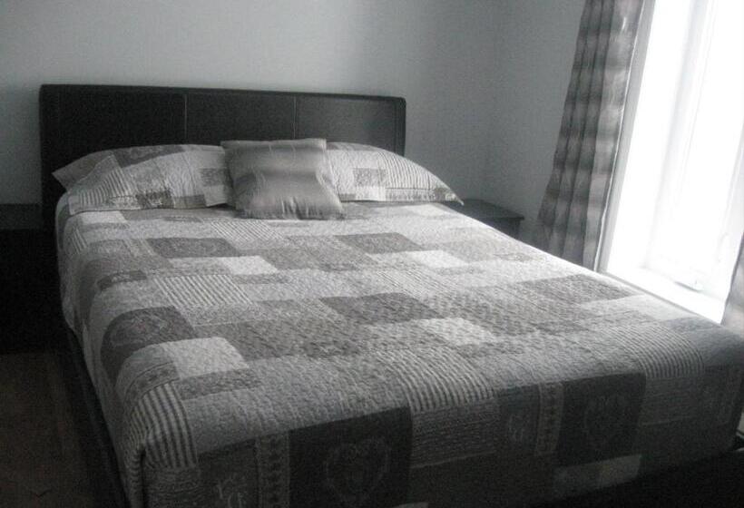 Bed and Breakfast Gite La Maison Rochefort